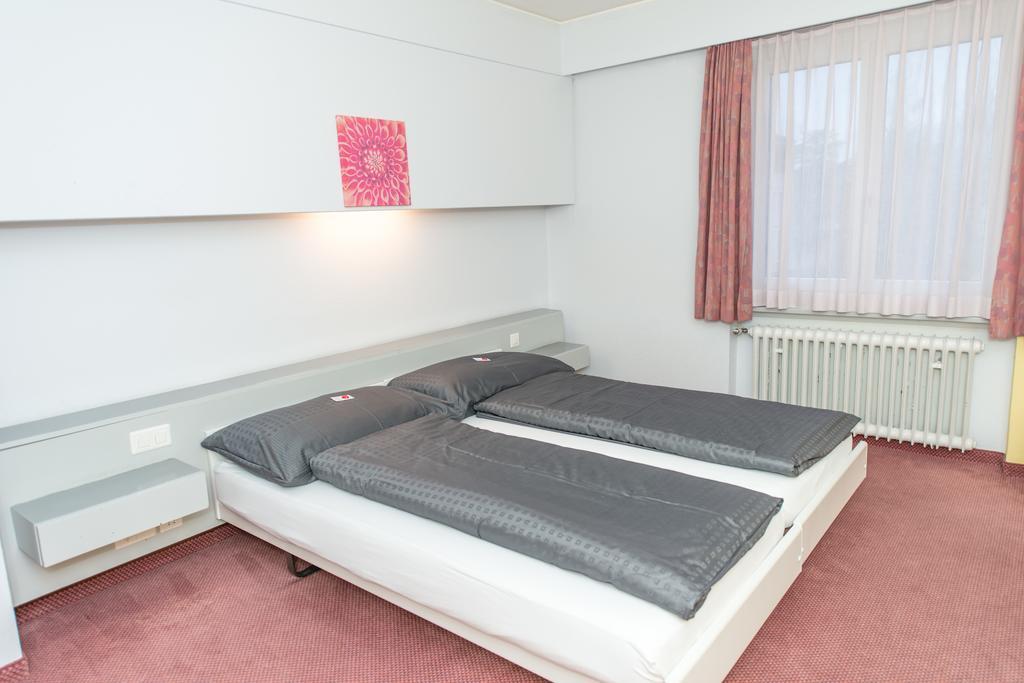 Hotel Rotes Haus ブルック エクステリア 写真
