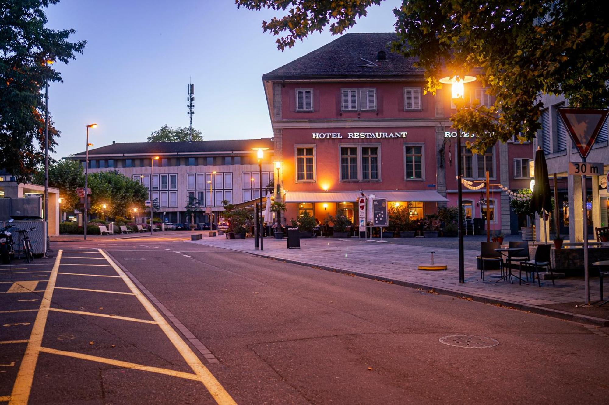 Hotel Rotes Haus ブルック エクステリア 写真